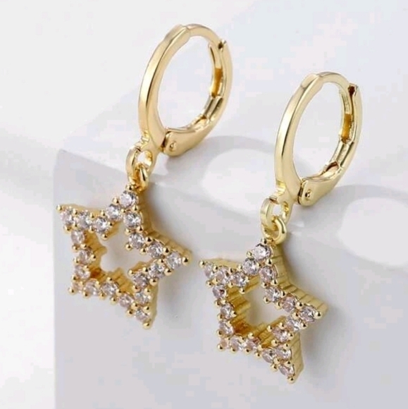 Huggie hoop 16K gold star Rhinestone Festival casual hoop earrings 💖2/$30 - Picture 6 of 15